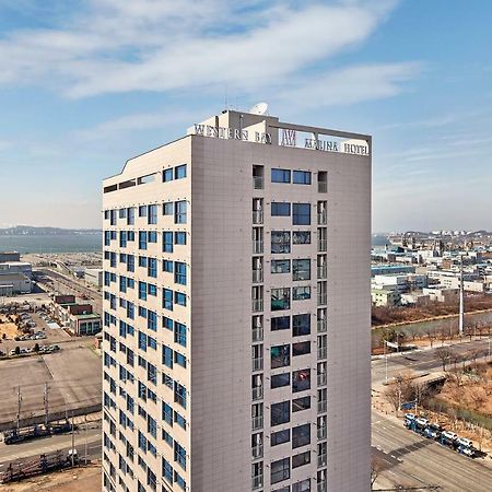 Western Bay Marina Hotel Пхёнтхэк Экстерьер фото