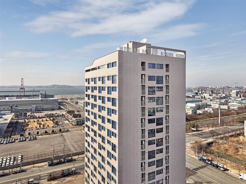 Western Bay Marina Hotel Пхёнтхэк Экстерьер фото