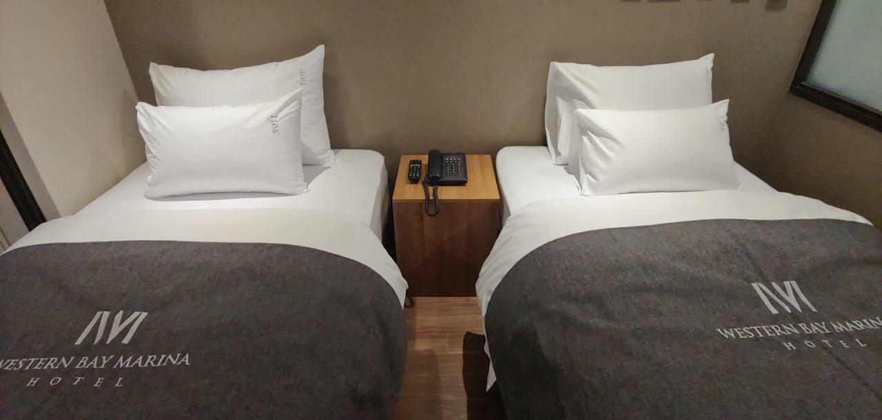 Western Bay Marina Hotel Пхёнтхэк Экстерьер фото