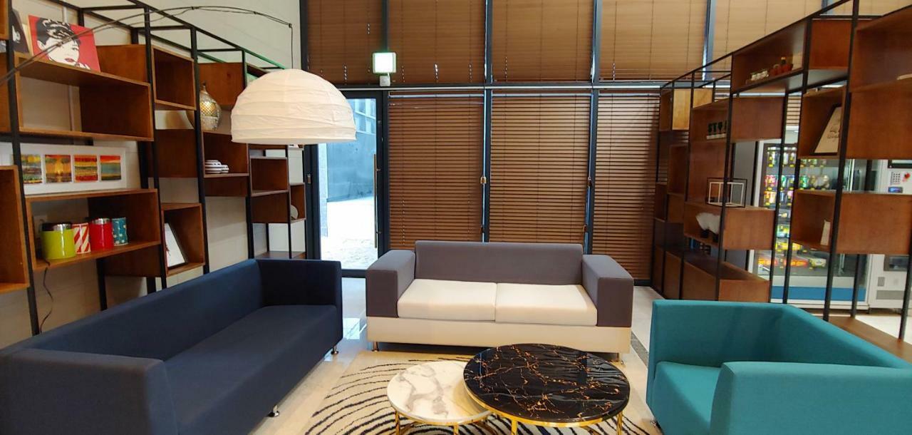 Western Bay Marina Hotel Пхёнтхэк Экстерьер фото
