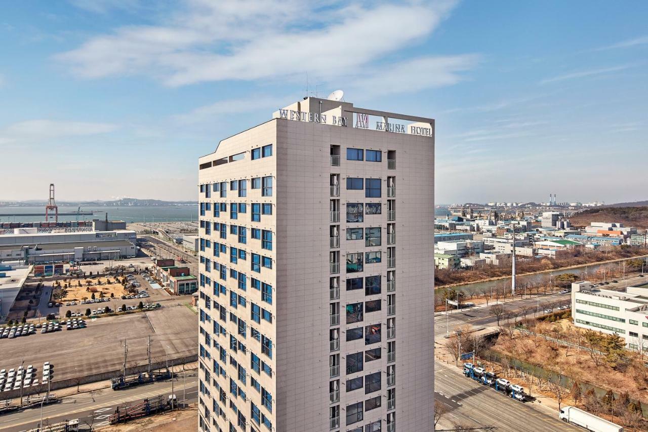 Western Bay Marina Hotel Пхёнтхэк Экстерьер фото