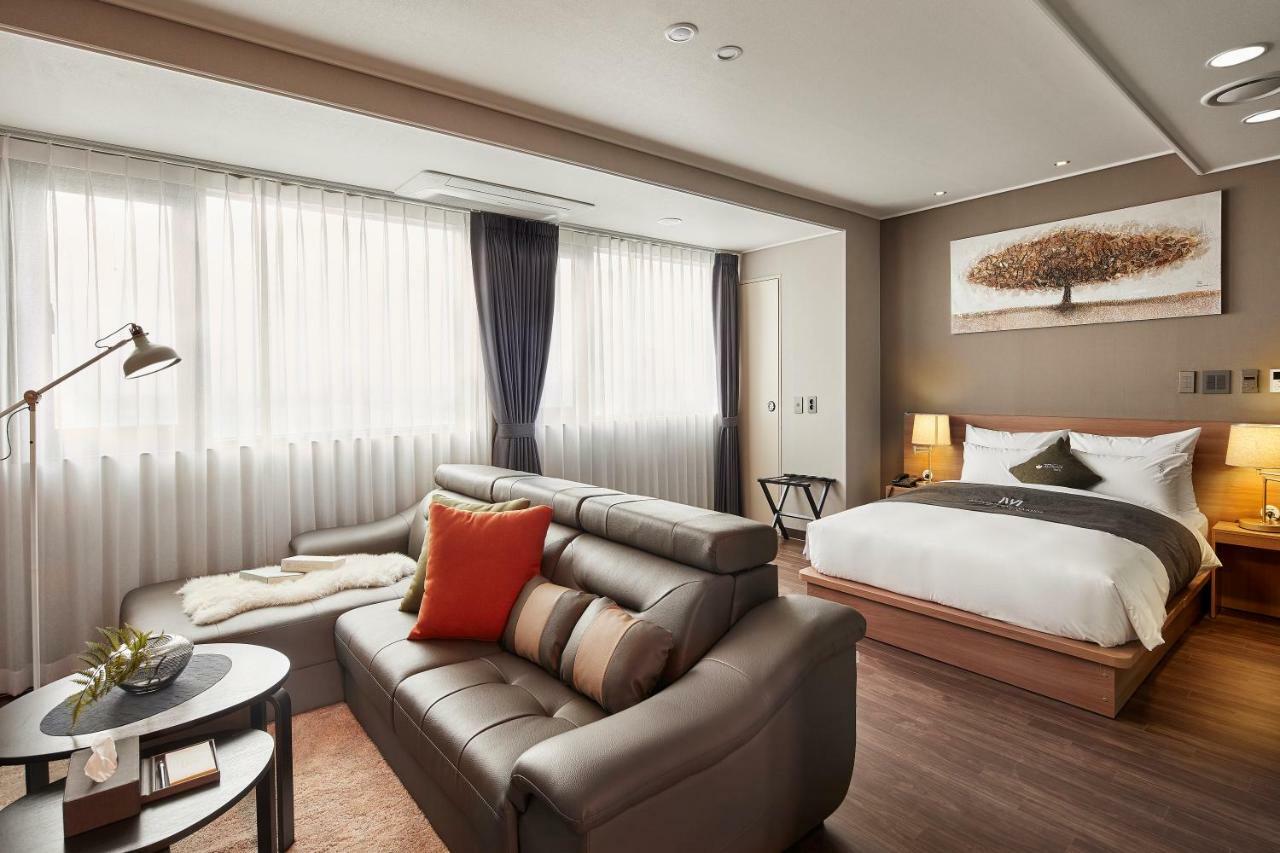 Western Bay Marina Hotel Пхёнтхэк Экстерьер фото