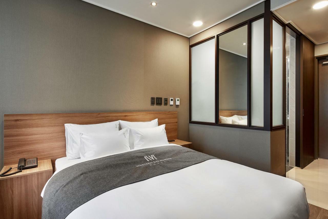 Western Bay Marina Hotel Пхёнтхэк Экстерьер фото